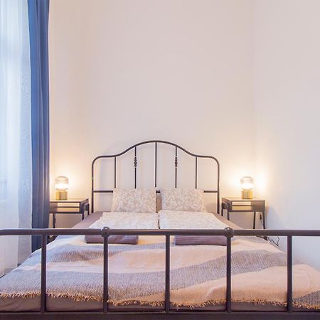Kalvin 2Bdr Apartment With Ac Budapešť Exteriér fotografie