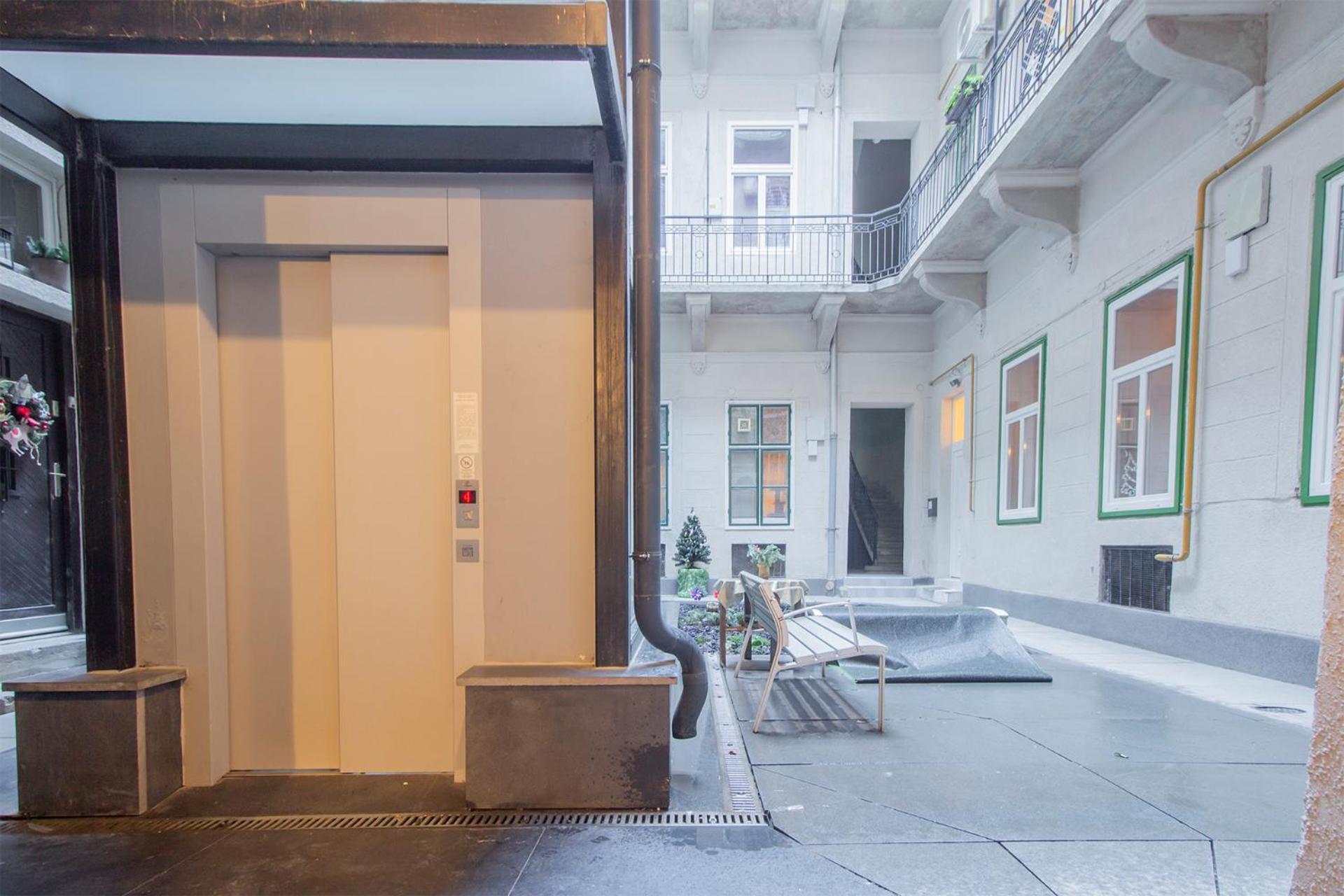 Kalvin 2Bdr Apartment With Ac Budapešť Exteriér fotografie