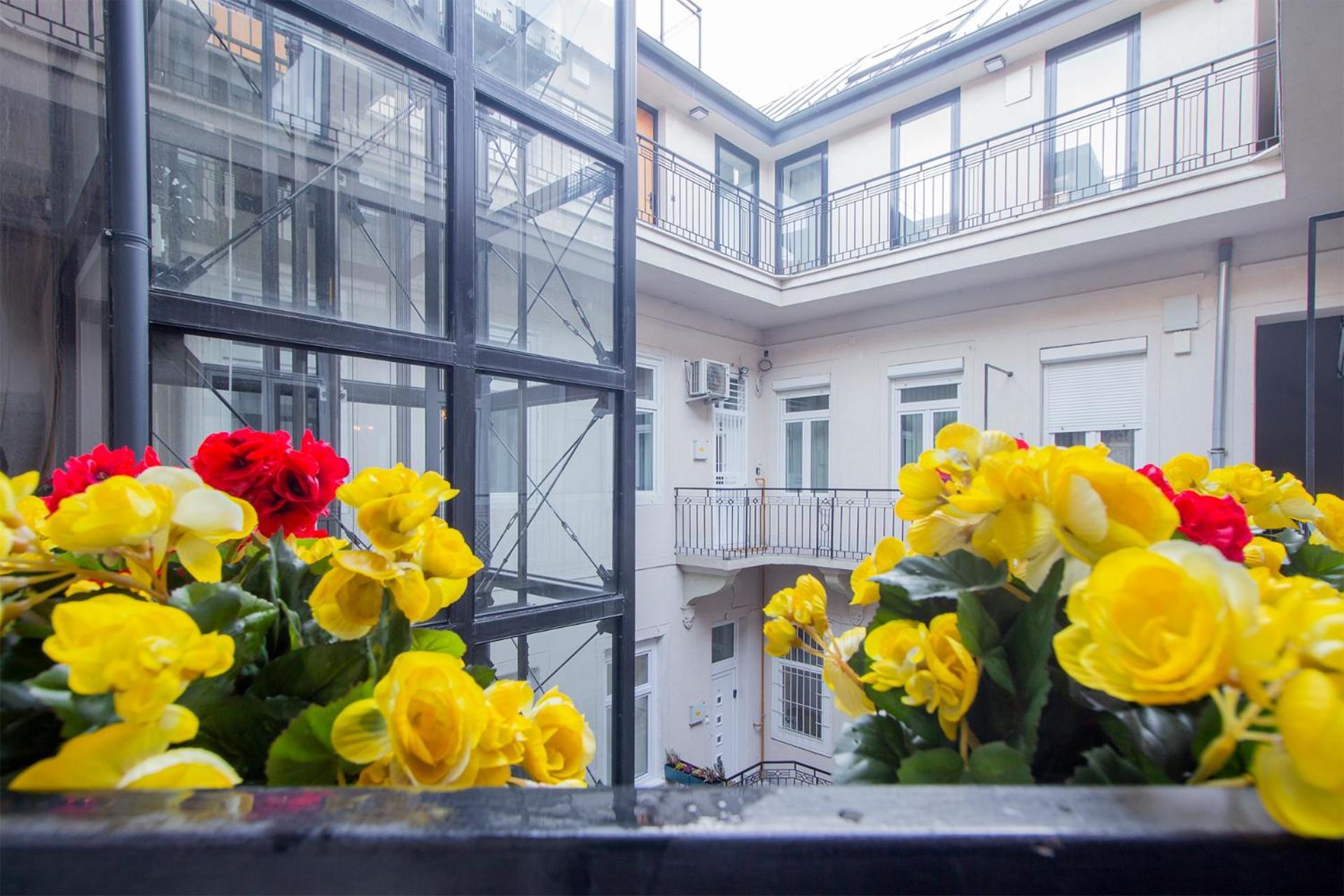 Kalvin 2Bdr Apartment With Ac Budapešť Exteriér fotografie